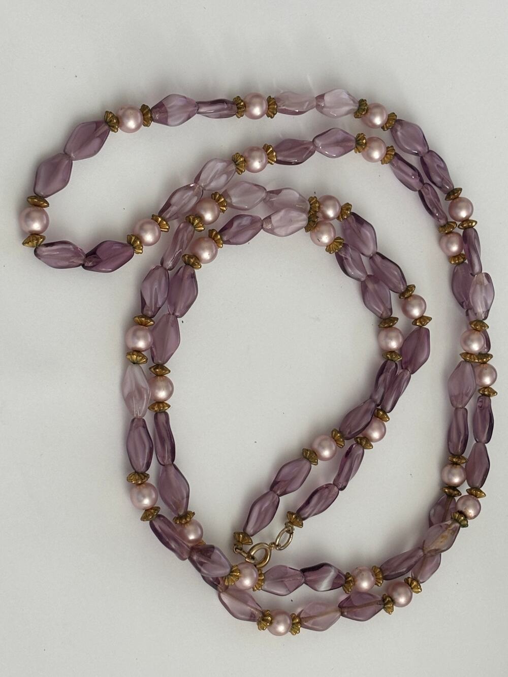 Vintage Molded Glass & Faux Pearls Beaded Necklace Purple